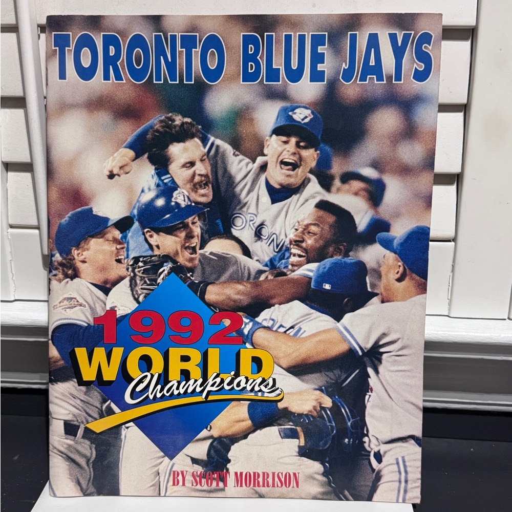 🏆 Rare 1992 World Series Toronto Blue Jays Program – A True Jays Fan Treasure!